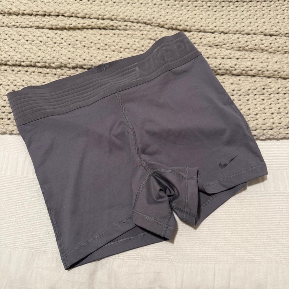 Nike Pros Size Large